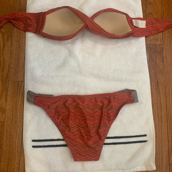 LSpace Bikini - Picture 2 of 4